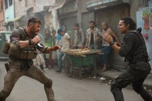 'Extraction' med Chris Hemsworth og Randeep Hooda. Læs anmeldelsen på Filmpuls.dk