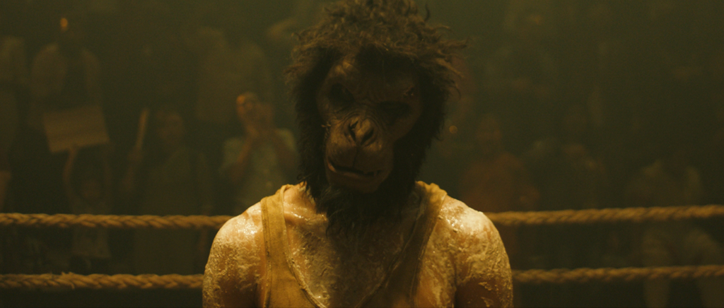 Filmanmeldelse af 'Monkey Man' på Filmpuls.dk