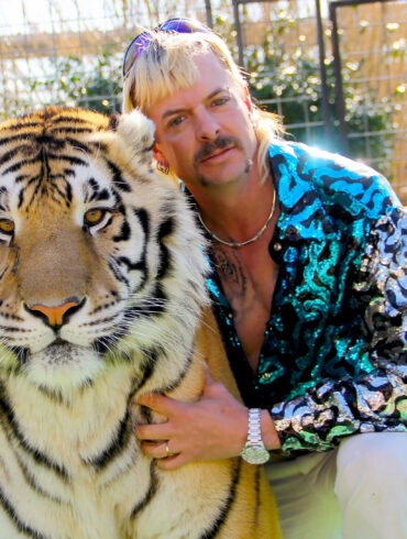 Tiger King - Mord, Kaos og Galskab. Læs anmeldelsen på Filmpuls.dk