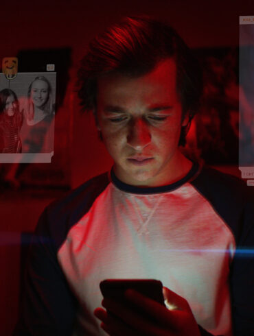 'The Social Dilemma' med Skyler Gisondo. Læs anmeldelsen på Filmpuls.dk